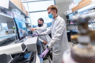Alex_DrJean_lab_Connor_Annika_UBC_20220325_PJ_7164-3-768x511.jpg Alex_DrJean_lab_Connor_Annika_UBC_20220325_PJ_7164-3-768x511.jpg